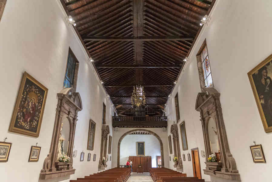 Tenerife 112 - San Cristóbal de La Laguna - ex convento de San Miguel de Las Victorias e santuario del Cristo de La Laguna.jpg